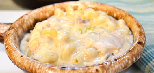 Spicy Chicken Mac and Cheese Skillet